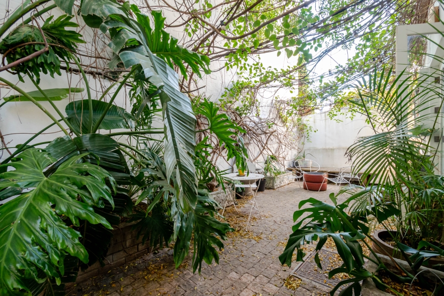 2 Bedroom Property for Sale in Tamboerskloof Western Cape